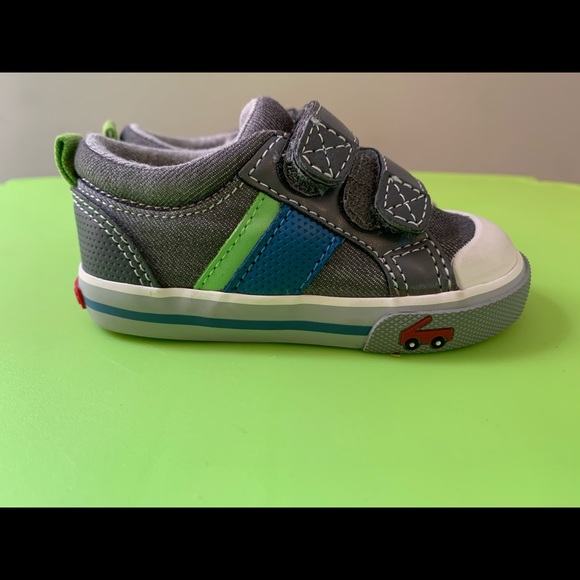 See Kai Run sneakers - Picture 1 of 4